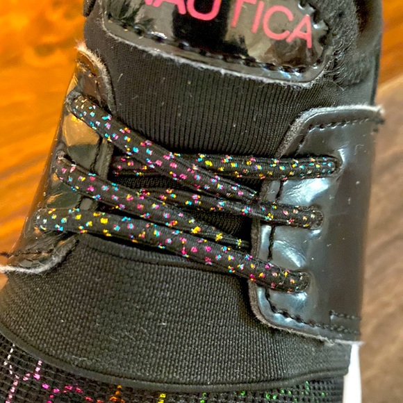 ❌SOLD❌ Little Girl’s Náutica slip on sneakers with multicolored sparkle design - Picture 6 of 8